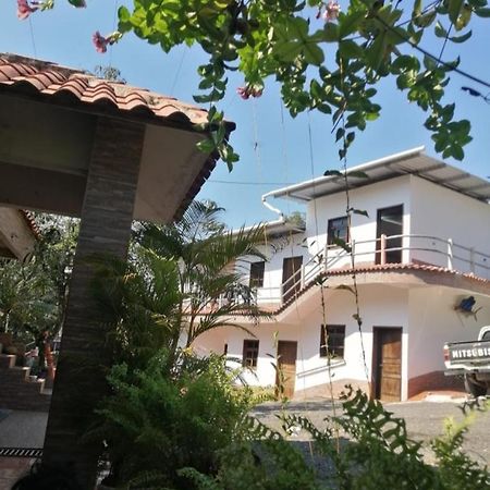 Hotel El Pez Dorado 里约杜尔塞 外观 照片