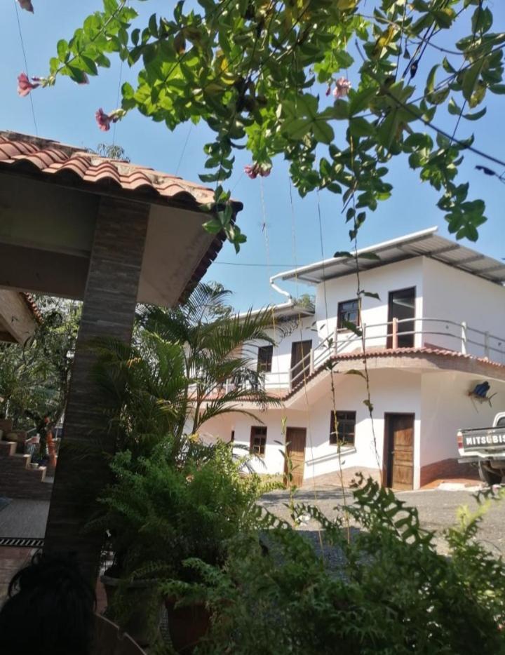 Hotel El Pez Dorado 里约杜尔塞 外观 照片